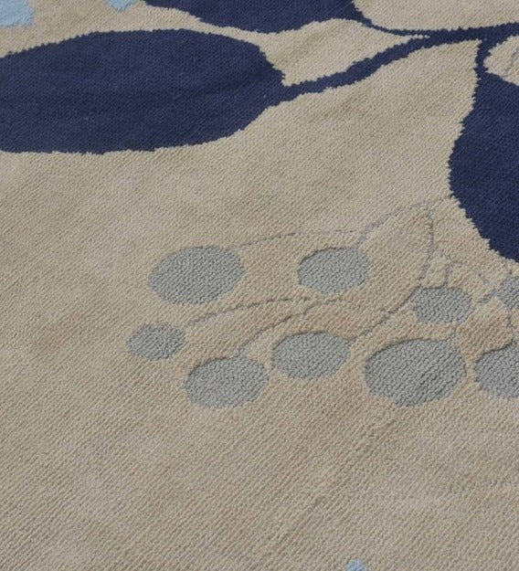 Detec™ Floral Pattern Polyester Hand Tufted Rug